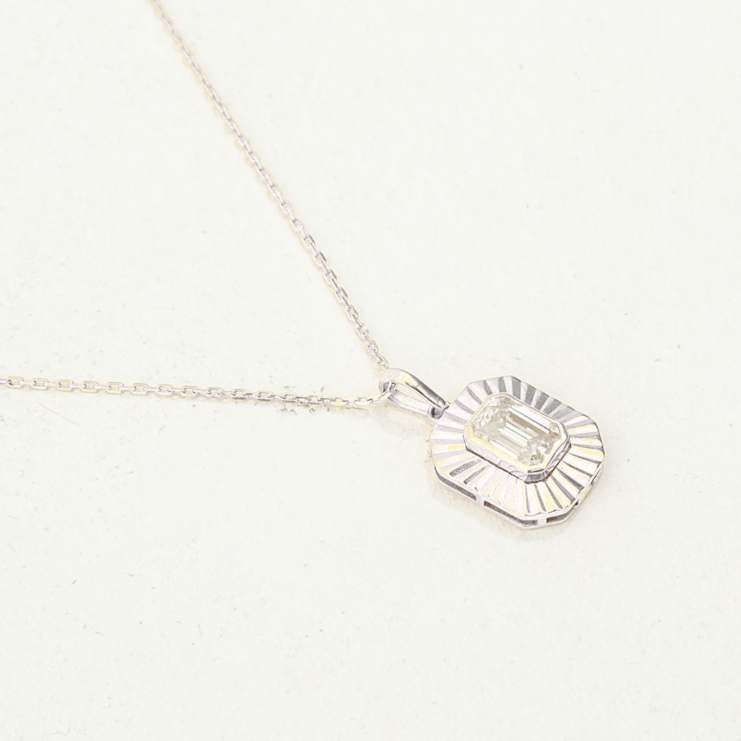 The Farha Pendant